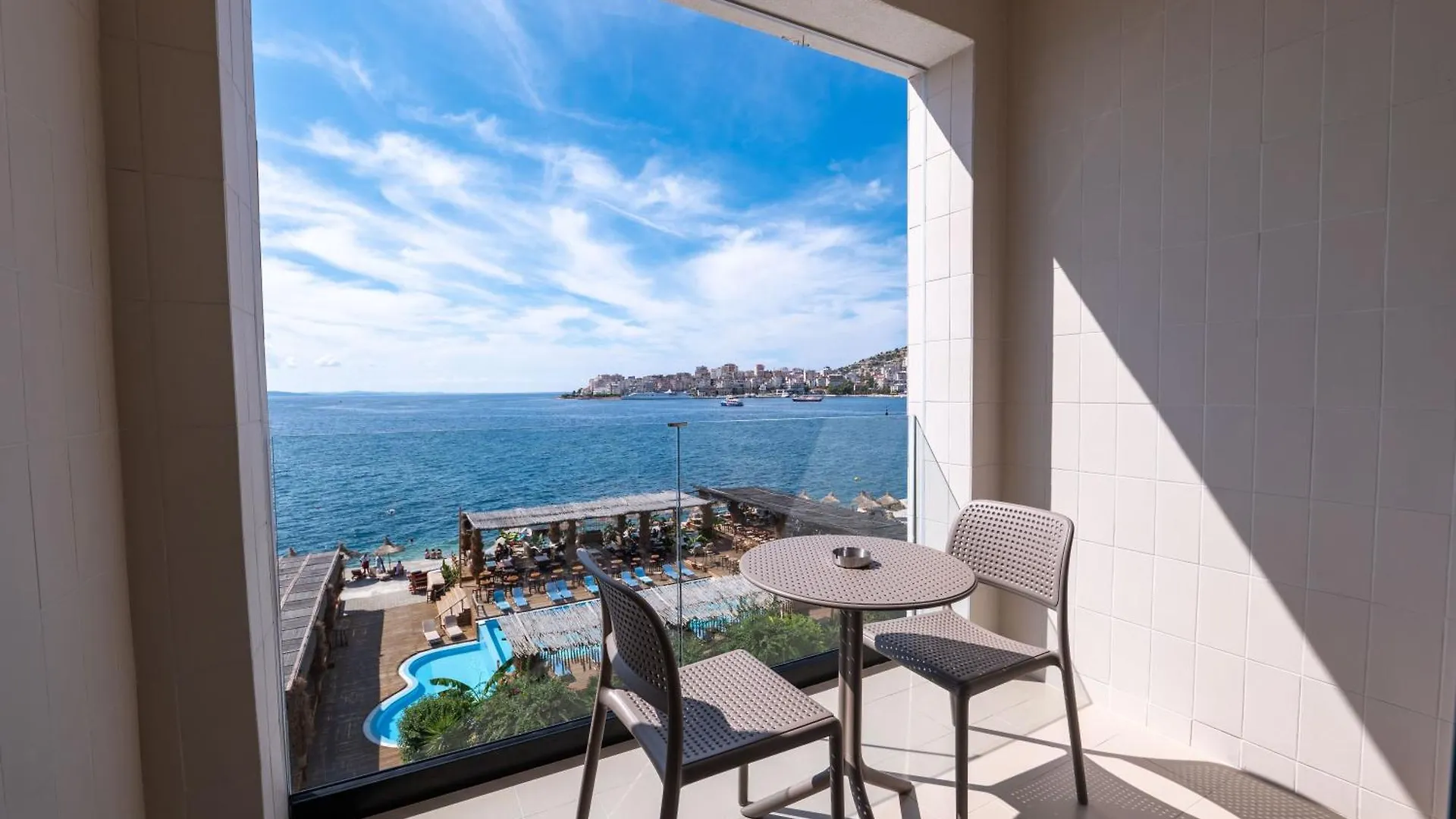 Grand Hotel Saranda 4*, Sarande Albania