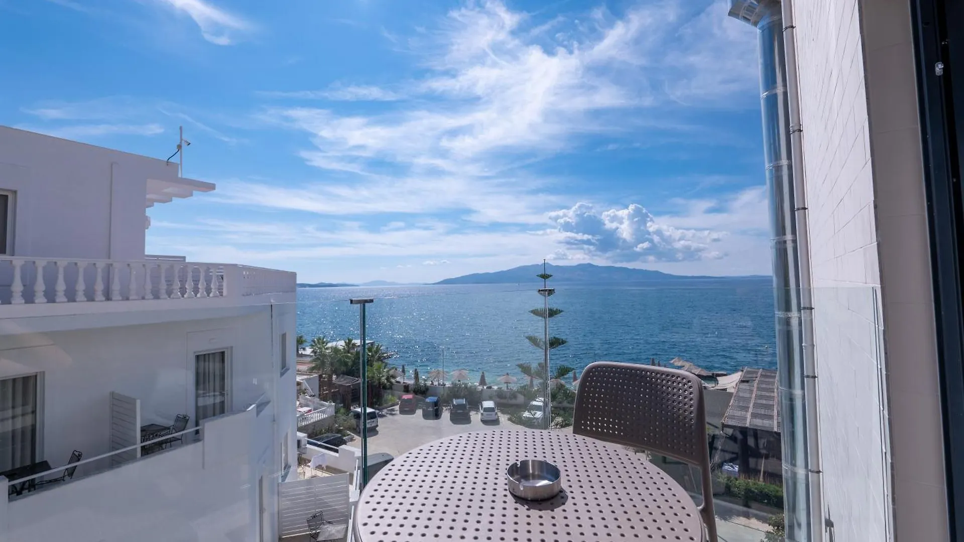 Grand Hotel Saranda 4*, Sarande