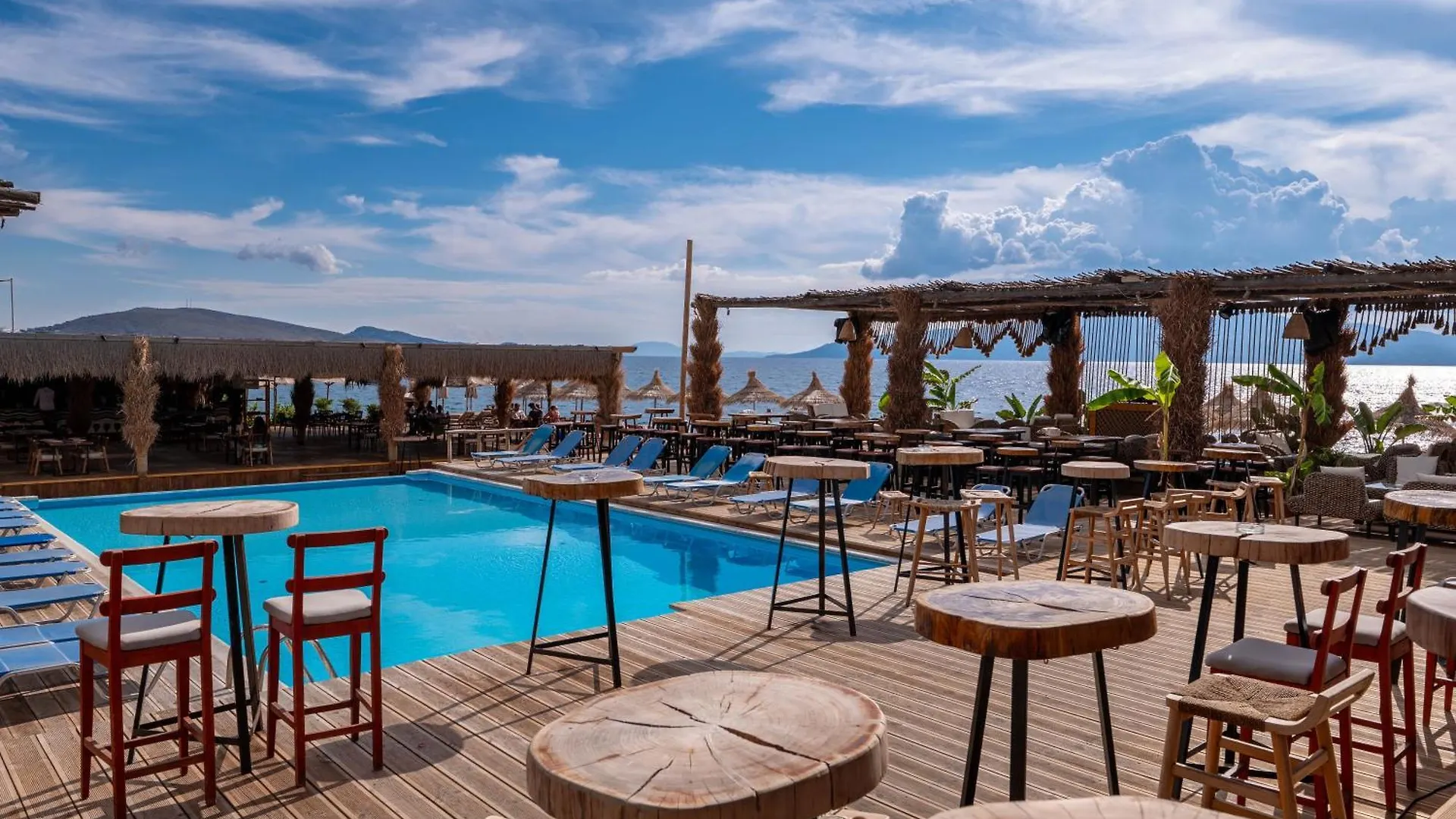 Grand Hotel Saranda 4*, Sarande