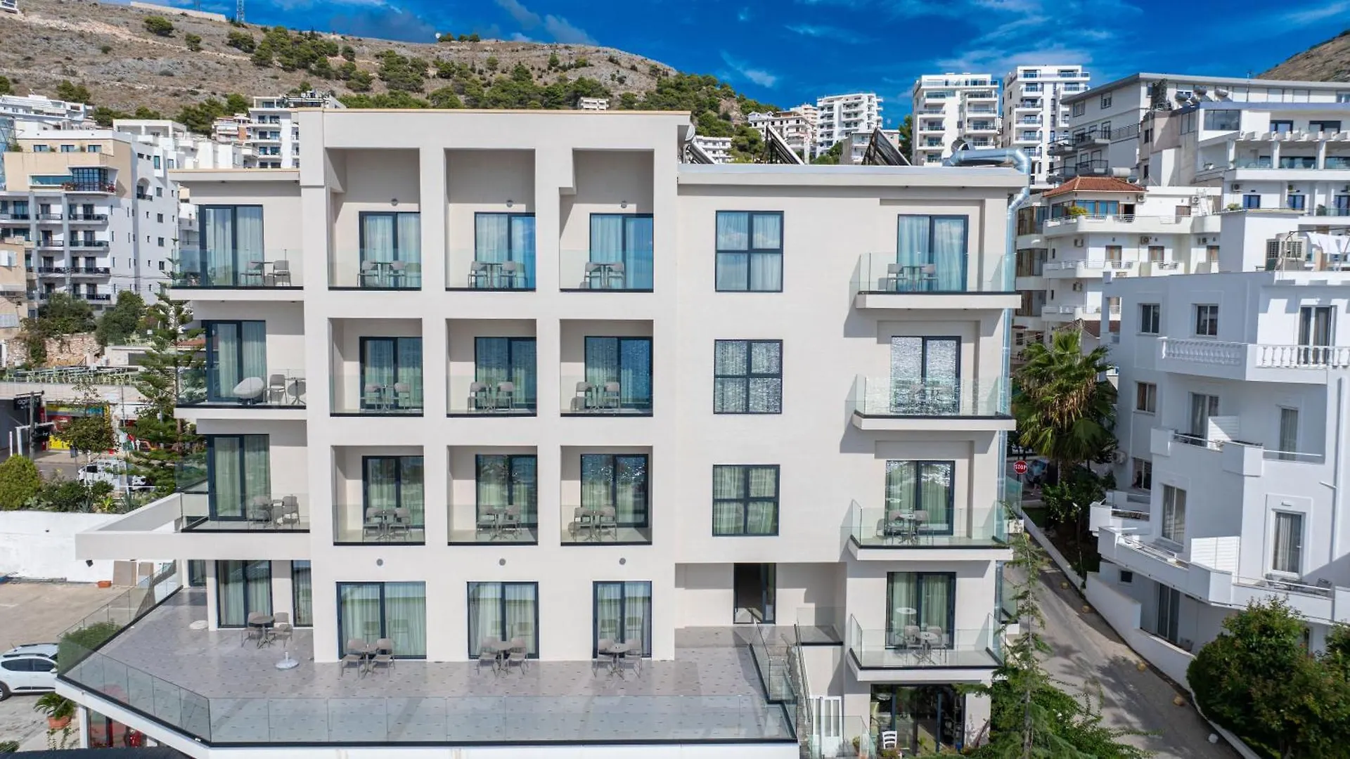 Grand Hotel Saranda 4*, Sarande Albania