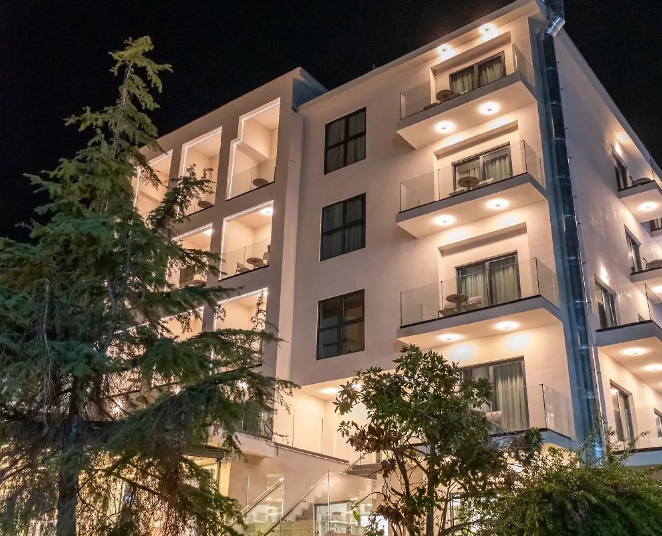 Grand Hotel Saranda 4*, Sarande
